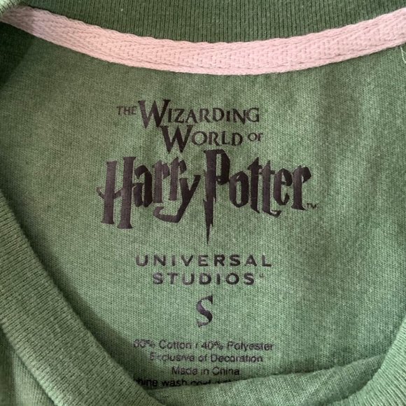 Mens Slytherin T-shirt Size S Wizarding World of Harry Potter Universal Studios - Picture 3 of 3